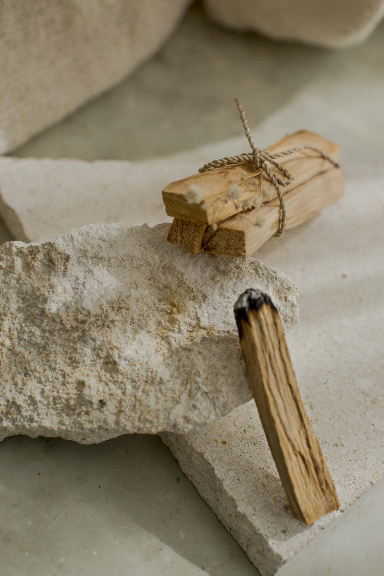 Sustainable Palo Santo Pre-Cut Into Small Size Sticks For Safe Burning