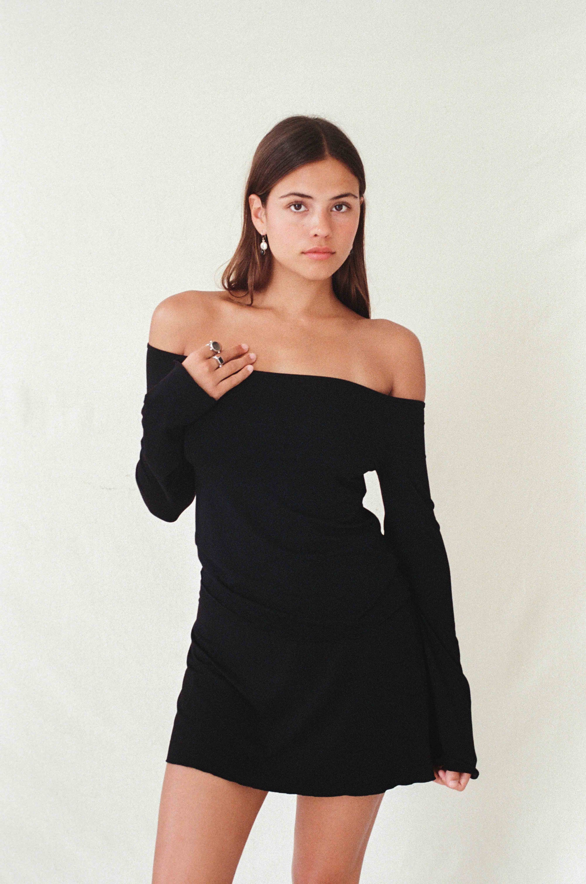 Layla Longsleeve Black