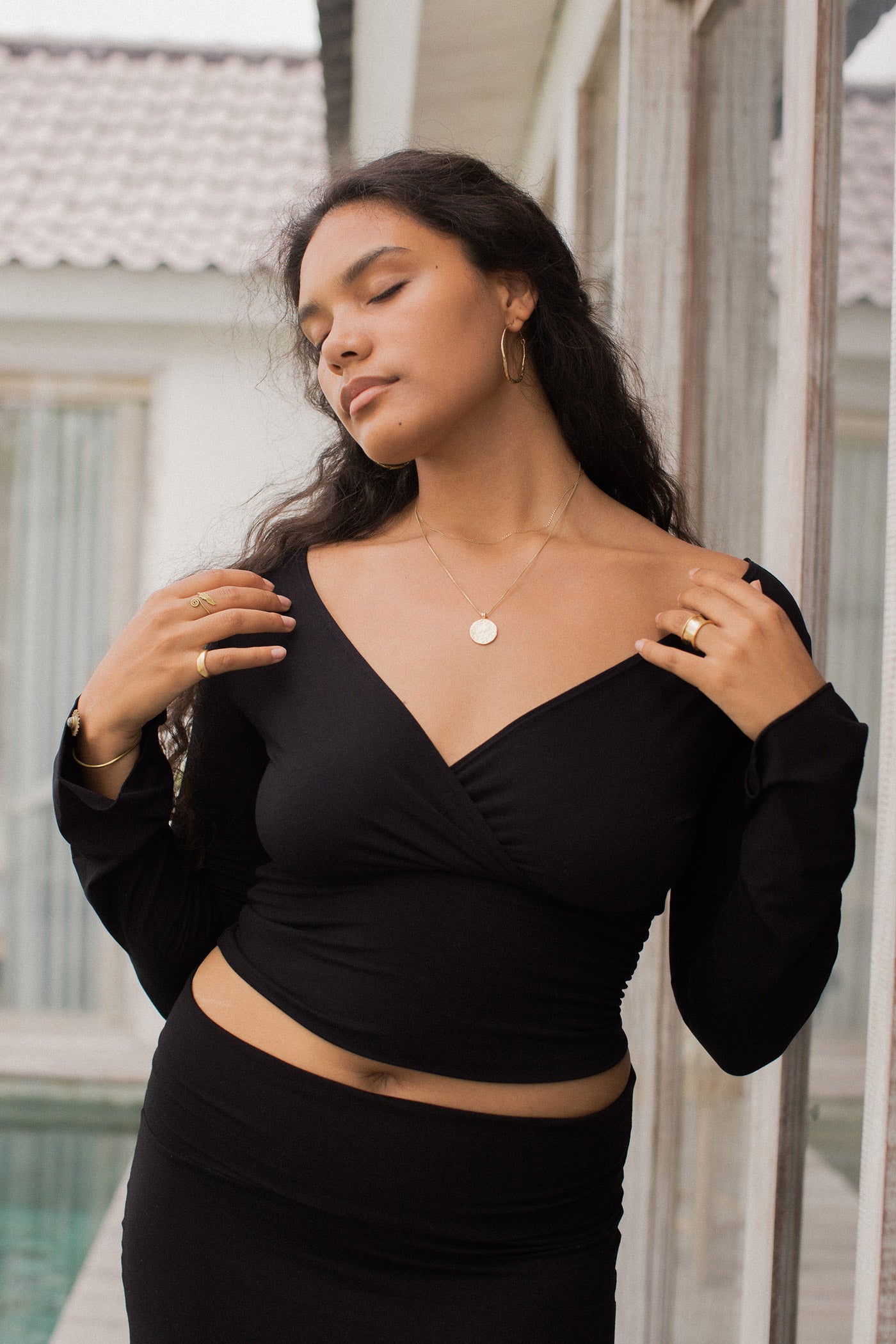Agni Longsleeve Black –Indigo Luna Store
