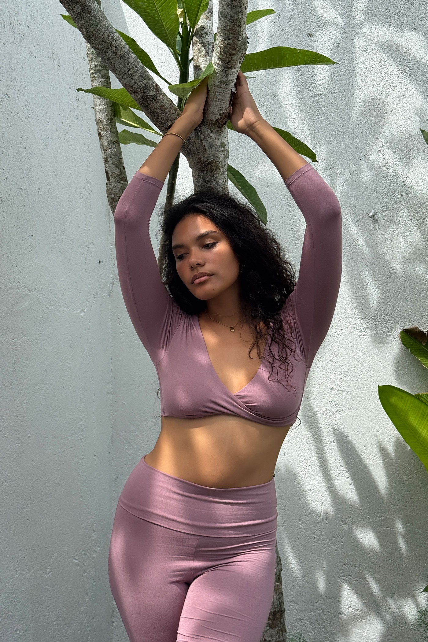 INDIGO LUNA Agni Twist Crop Mauve S ヨガ Agni Twist Crop Mauve –Indigo Luna Store