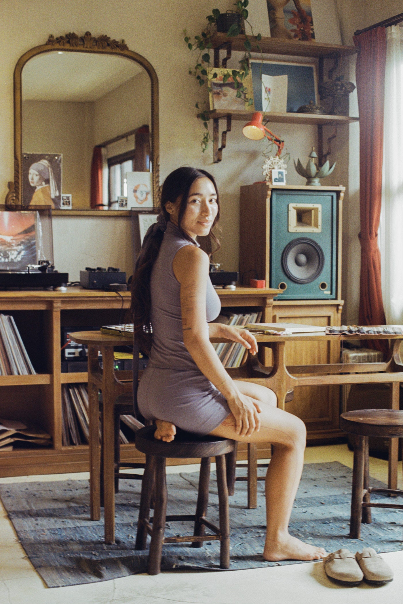 Hitomi is wearing size XXS/XS. Bust: 81cm (32”), Waist: 61cm (24”), Hips: 91.4cm (36”), Height 168cm (5.5”). | Size XXS/XS