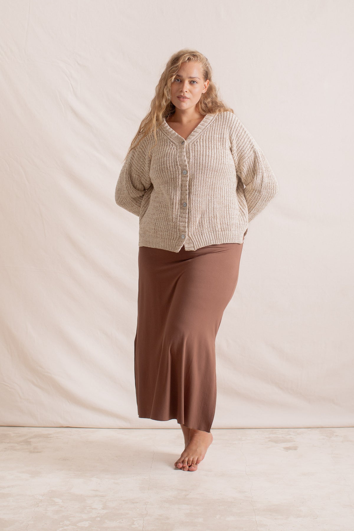 Olga is wearing L/XL, Bust 105cm (41.3”), Waist 83cm (32.7”), Hips 123cm (48.4”), Height 178cm (5.8”)