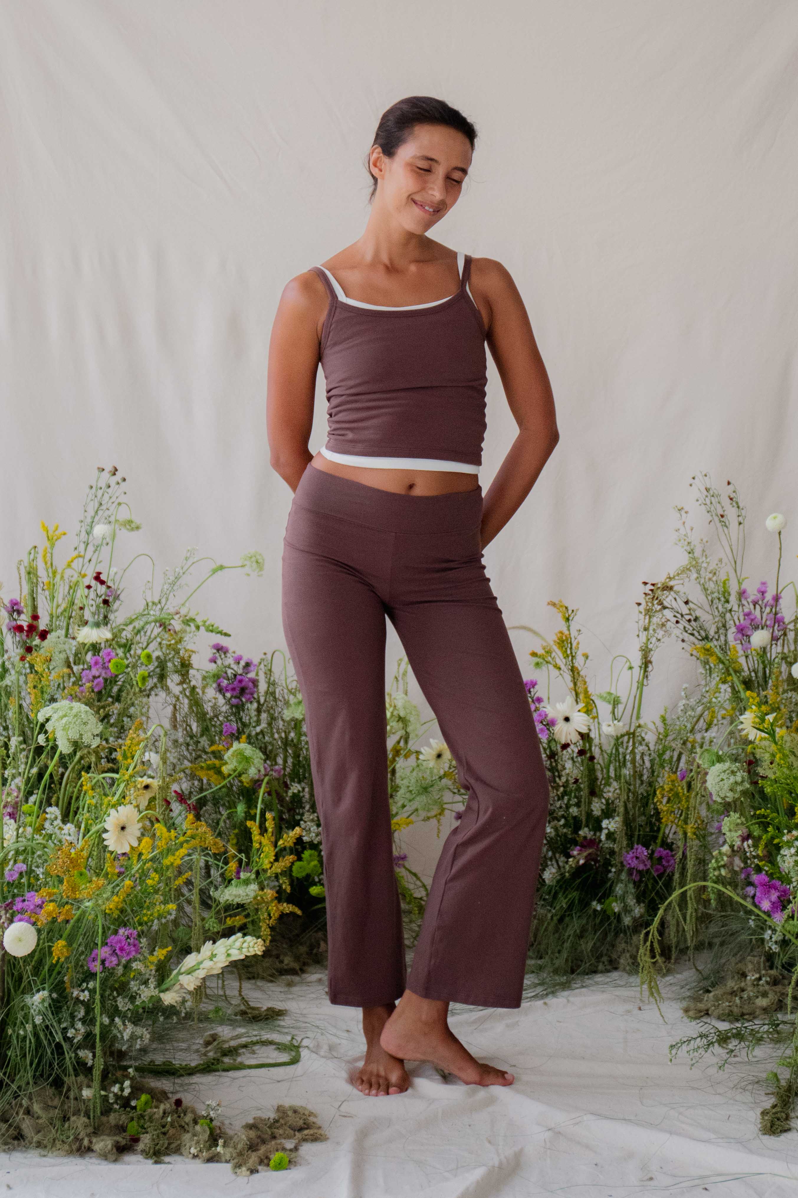ヨガ・ピラティス Indigo Luna Yoga pants High Waisted Flare Yoga Pants | Layla Flares In Sable | Indigo