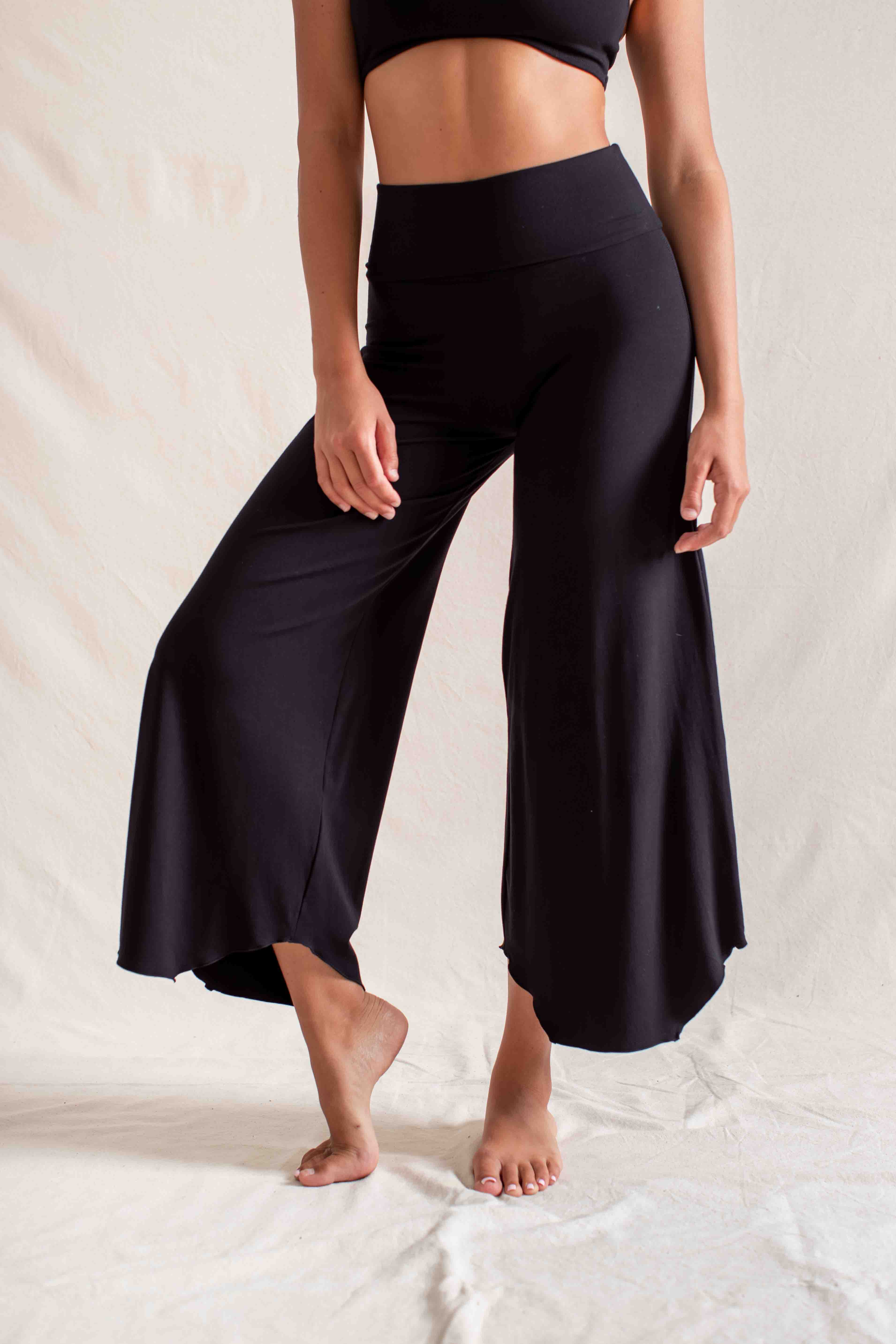 Black Layla Flared Yoga Pants | Indigo Luna –Indigo Luna Store