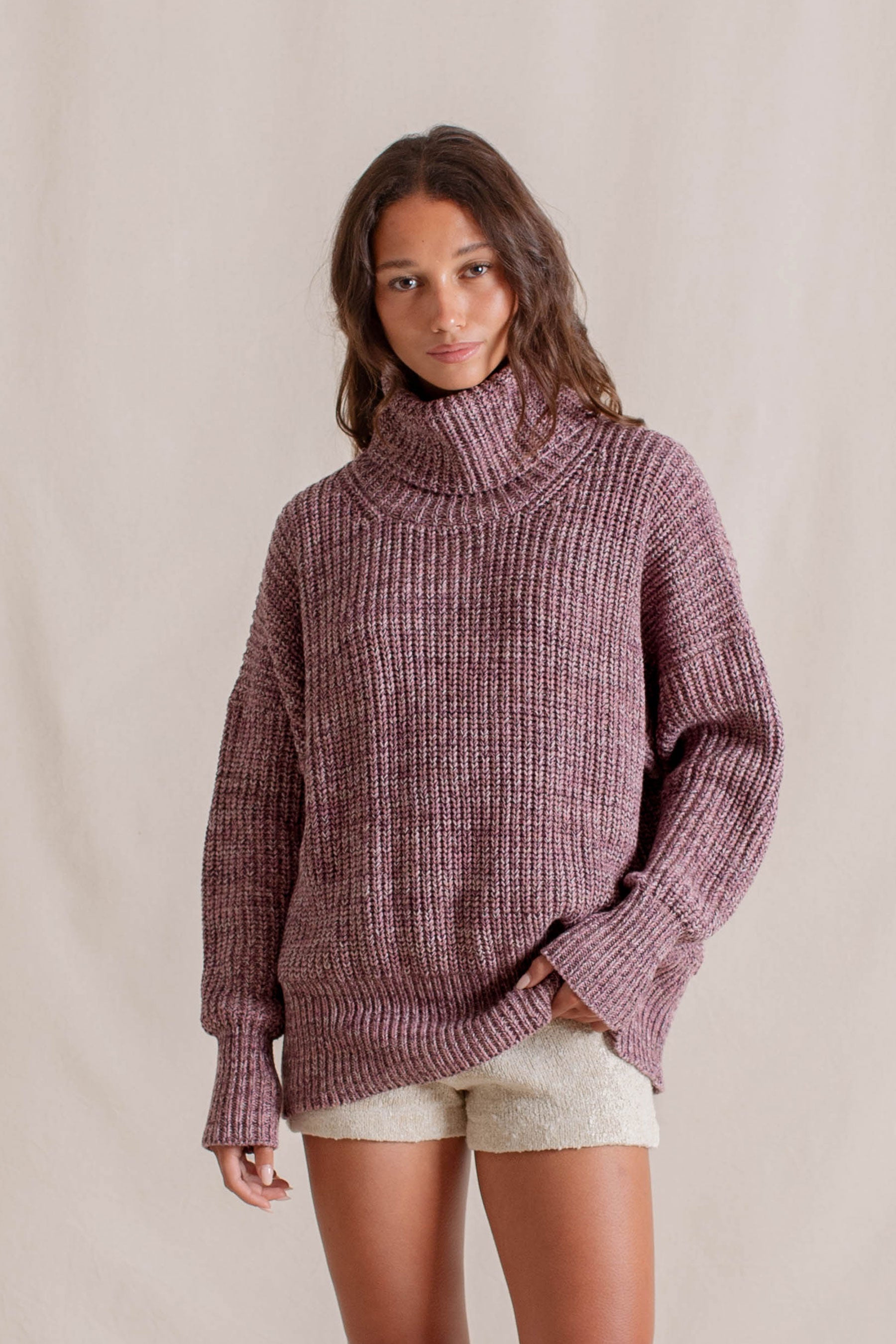 Dakota is wearing One Size. Bust 79cm (31.1”), Waist 65cm (25.5”), Hips 90cm (35.4”), Height 173cm (5.6”) | One Size