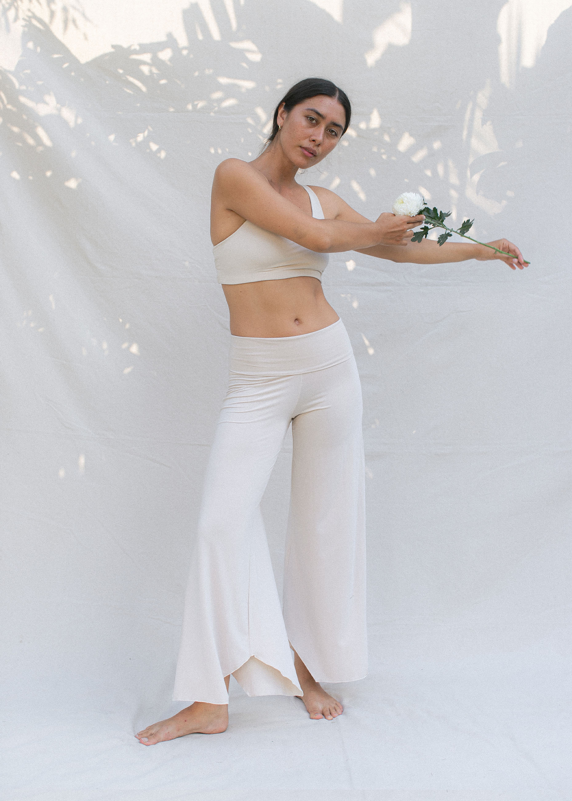White flare yoga pants cheap