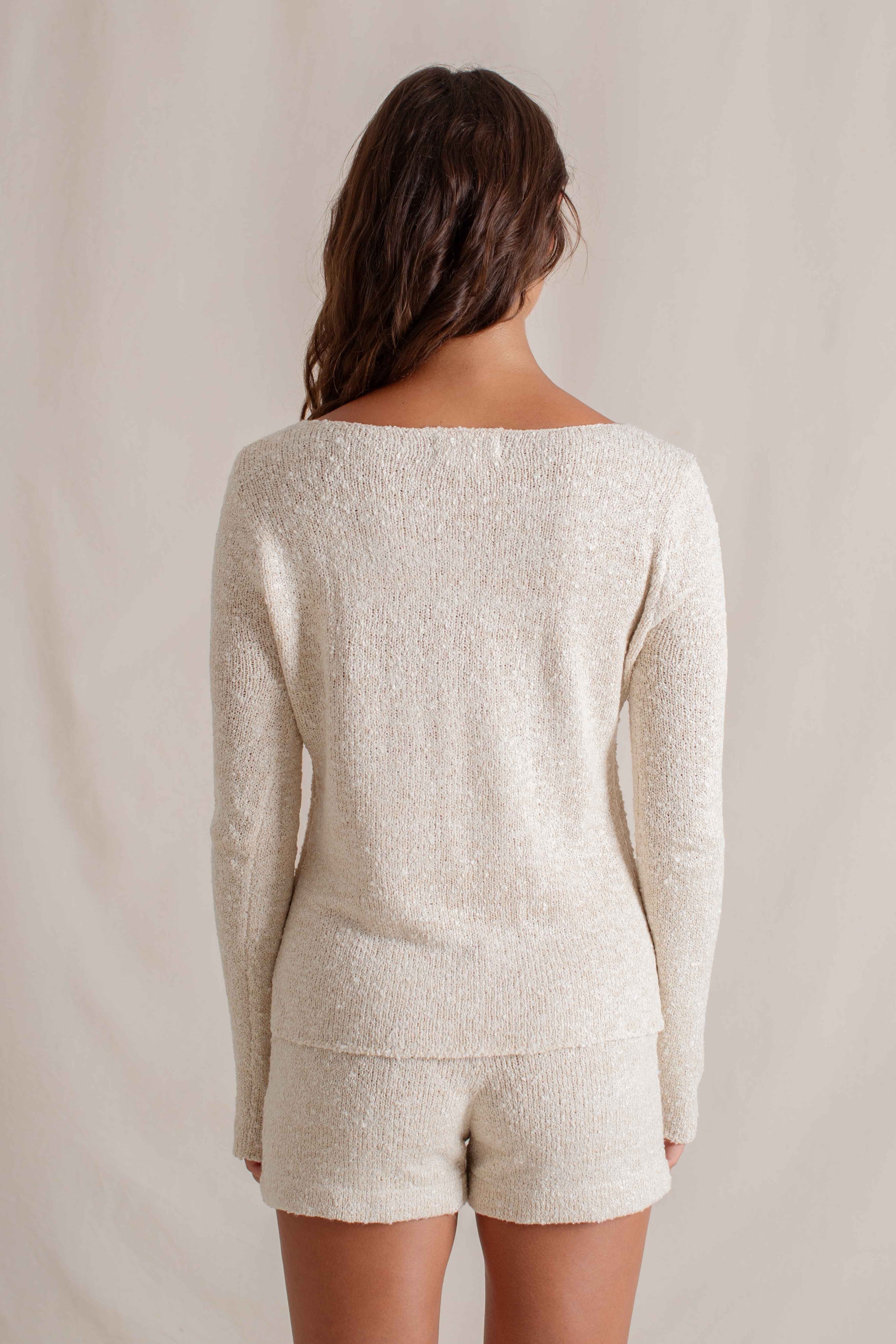 Dakota is wearing XS/S. Bust 79cm (31.1”), Waist 65cm (25.5”), Hips 90cm (35.4”), Height 173cm (5.6”) | Size XS/S