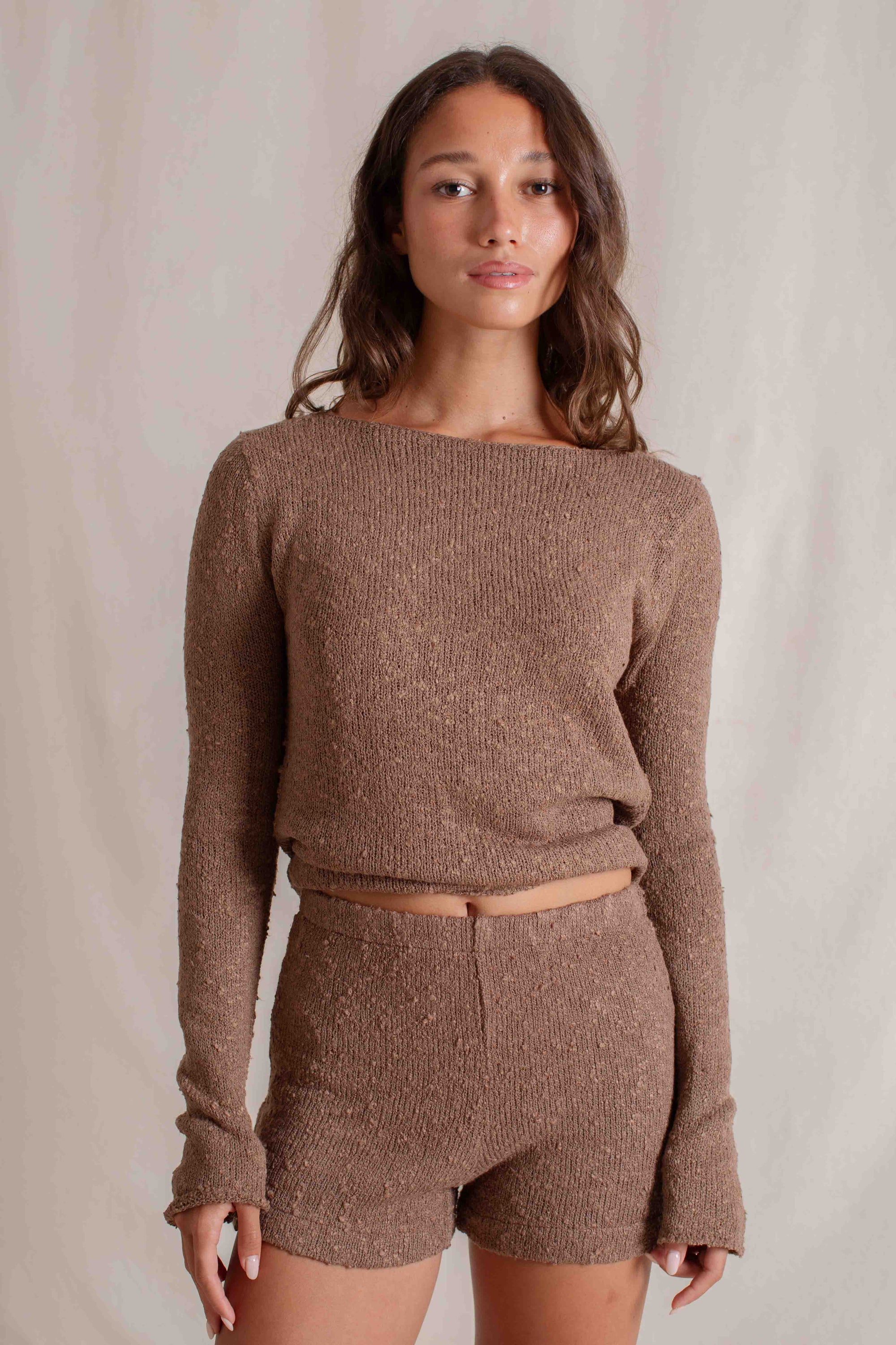 Dakota is wearing XS/S. Bust 79cm (31.1”), Waist 65cm (25.5”), Hips 90cm (35.4”), Height 173cm (5.6”) | Size XS/S