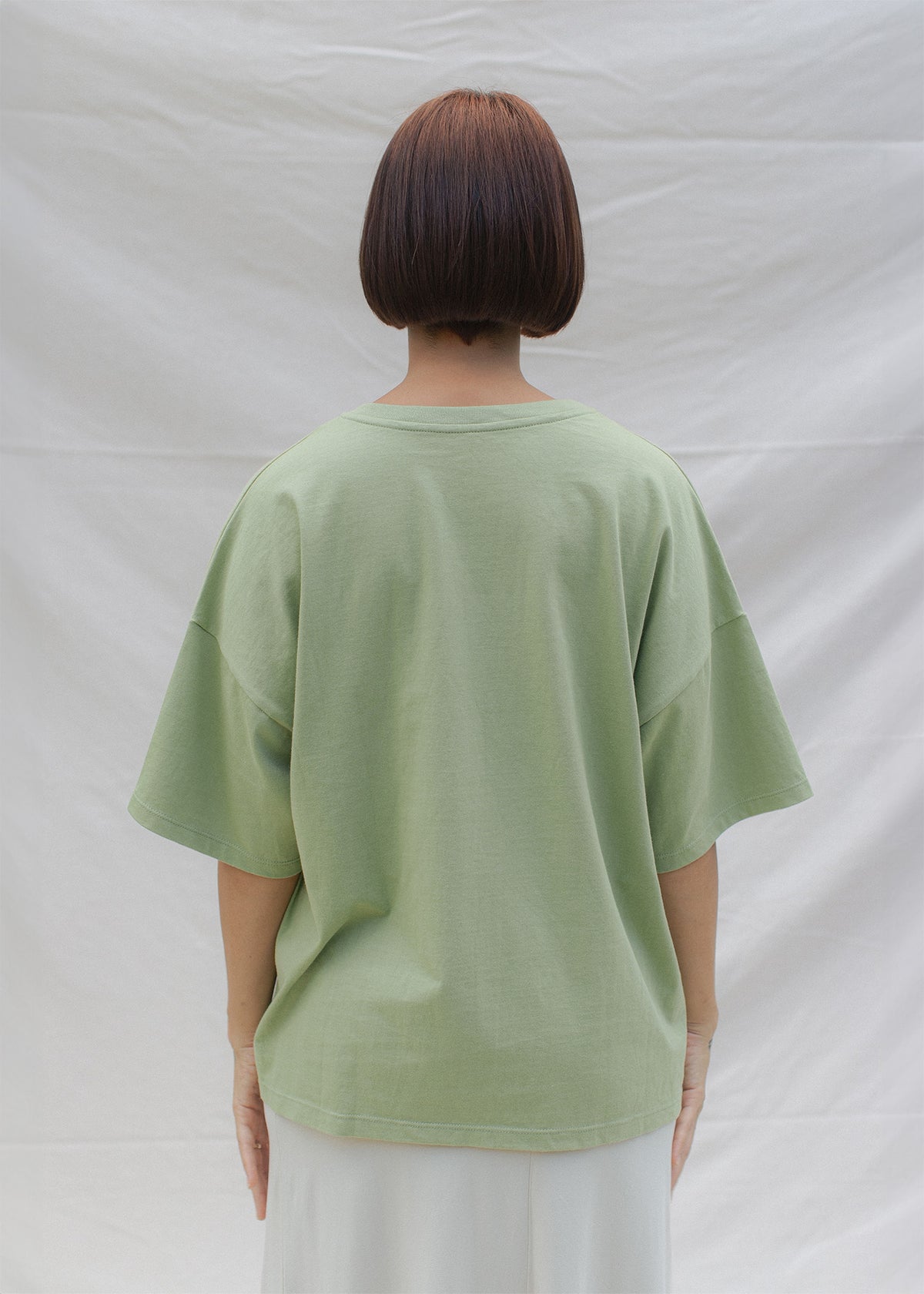 Kelly wears size XS/S. Height 168cm (5.7”), Bust 80cm (31”), Waist 62cm (24”), Hips 91cm (36”)