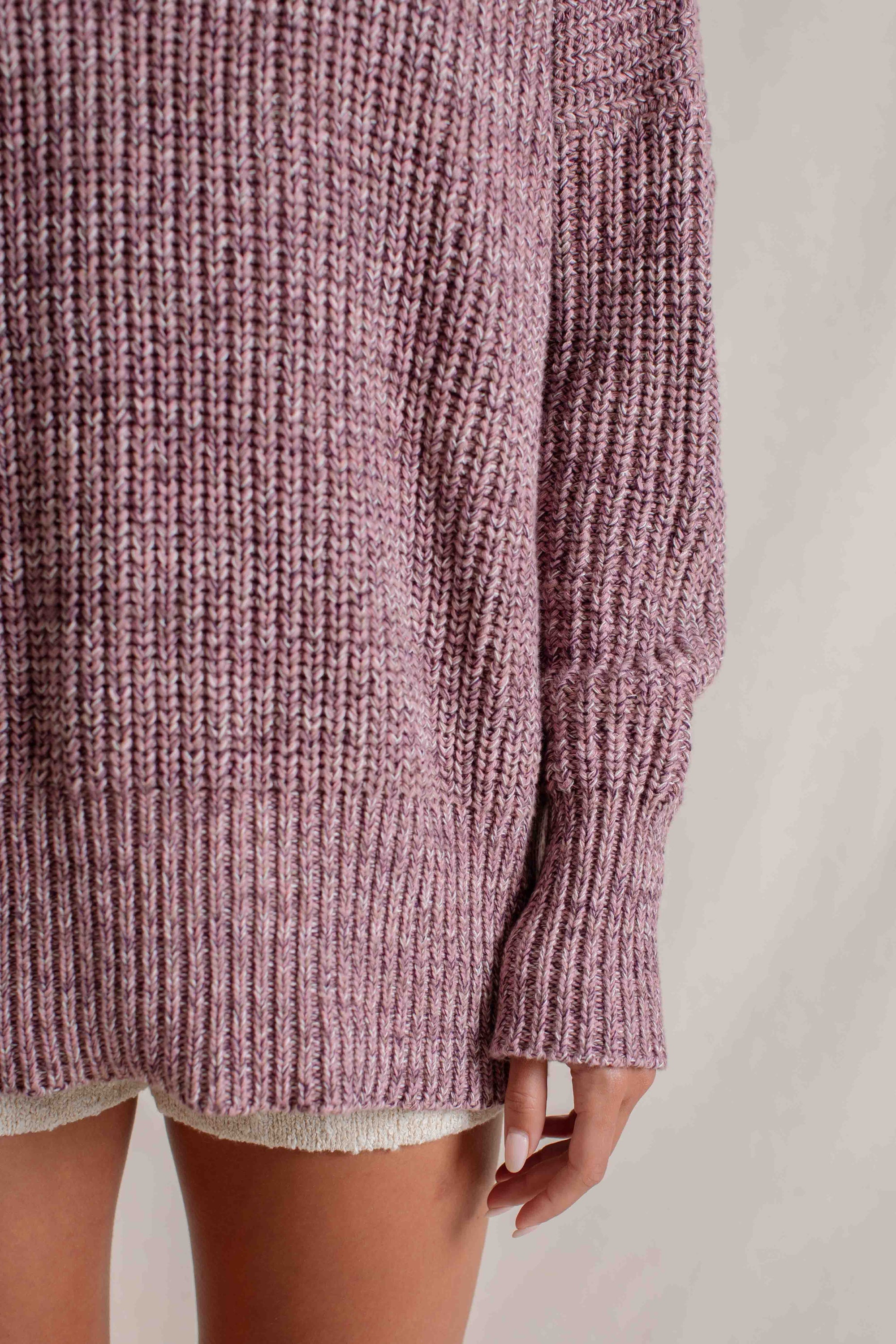 Dakota is wearing One Size. Bust 79cm (31.1”), Waist 65cm (25.5”), Hips 90cm (35.4”), Height 173cm (5.6”) | One Size