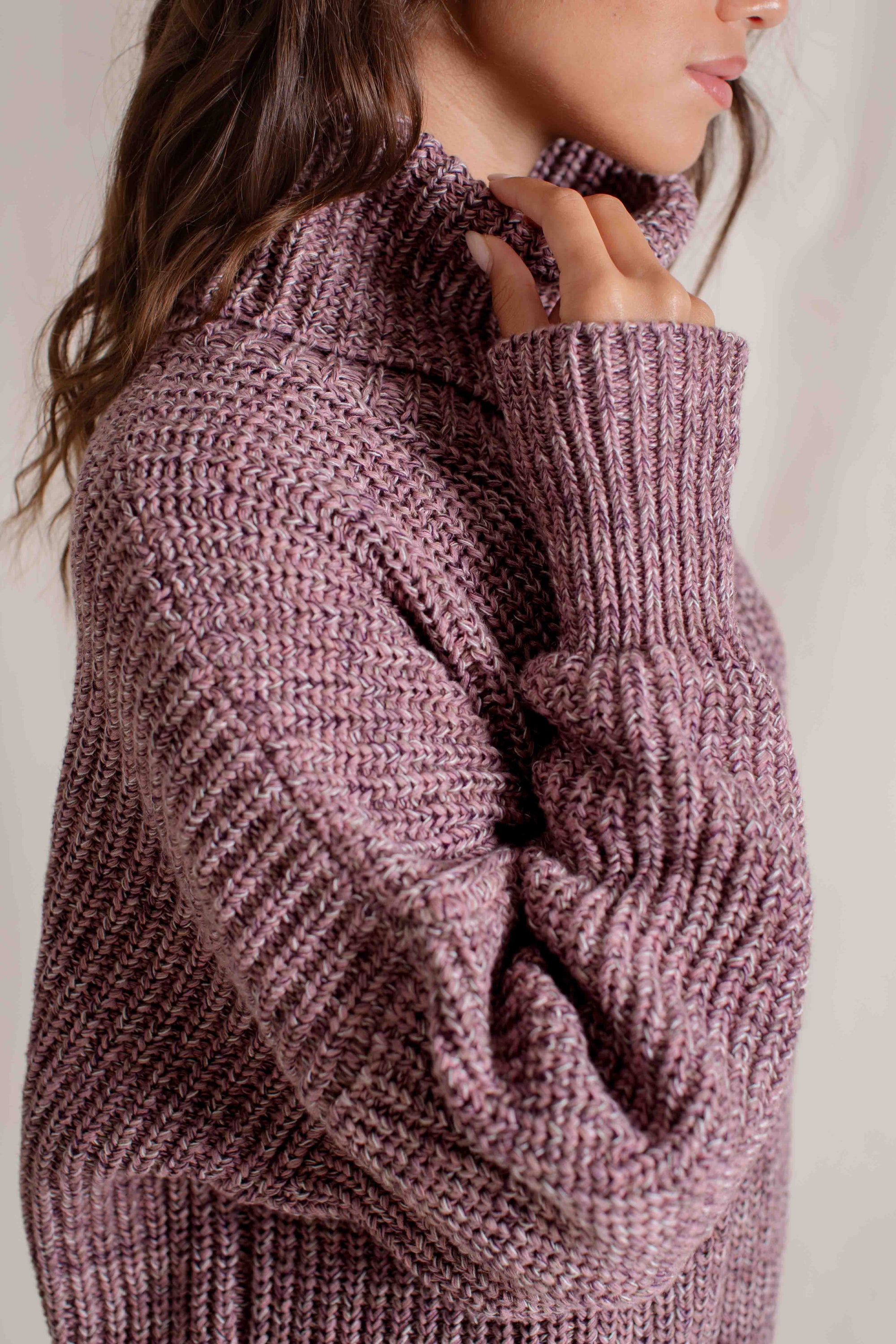 Dakota is wearing One Size. Bust 79cm (31.1”), Waist 65cm (25.5”), Hips 90cm (35.4”), Height 173cm (5.6”) | One Size