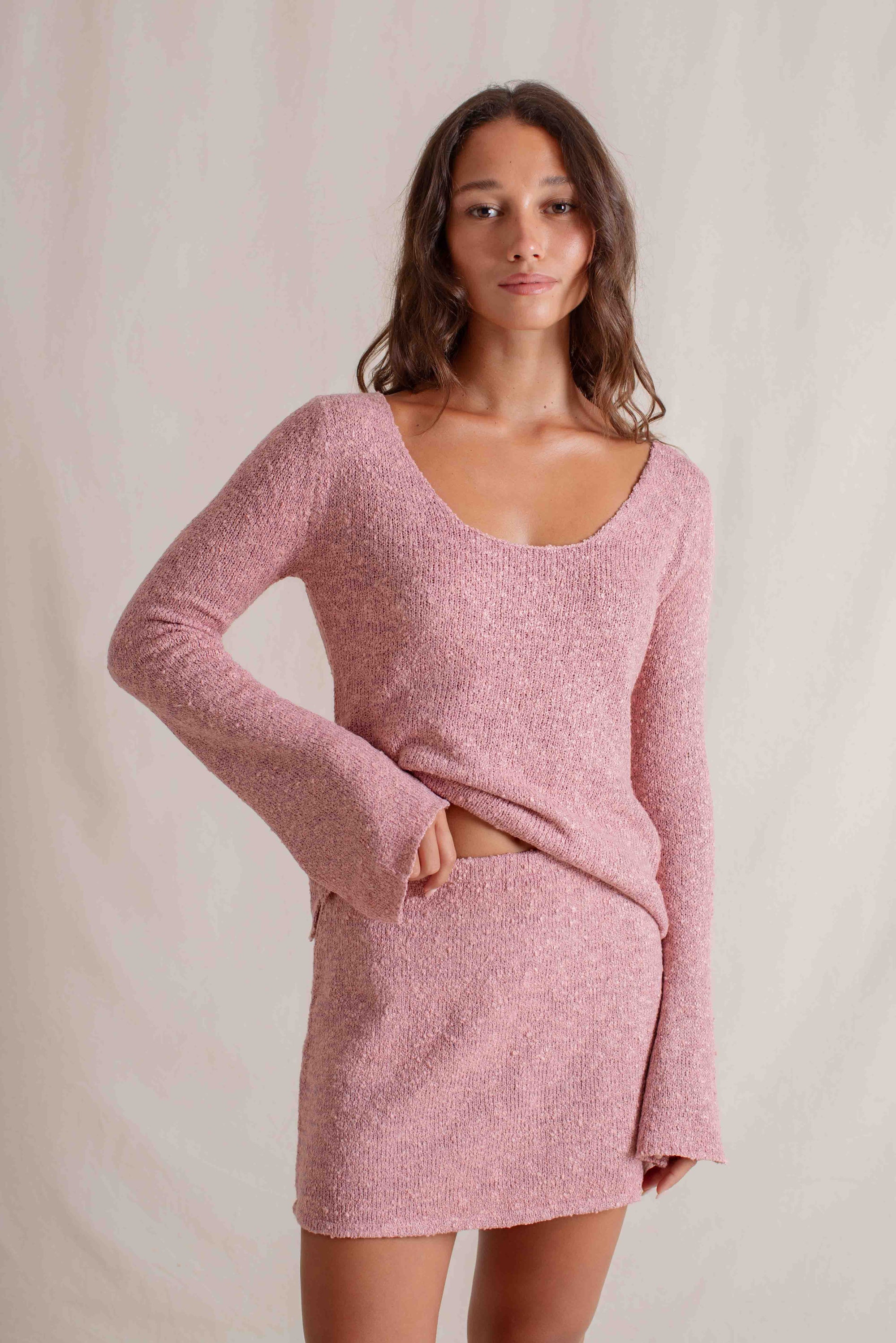 Dakota is wearing XS/S. Bust 79cm (31.1”), Waist 65cm (25.5”), Hips 90cm (35.4”), Height 173cm (5.6”) | Size XS/S