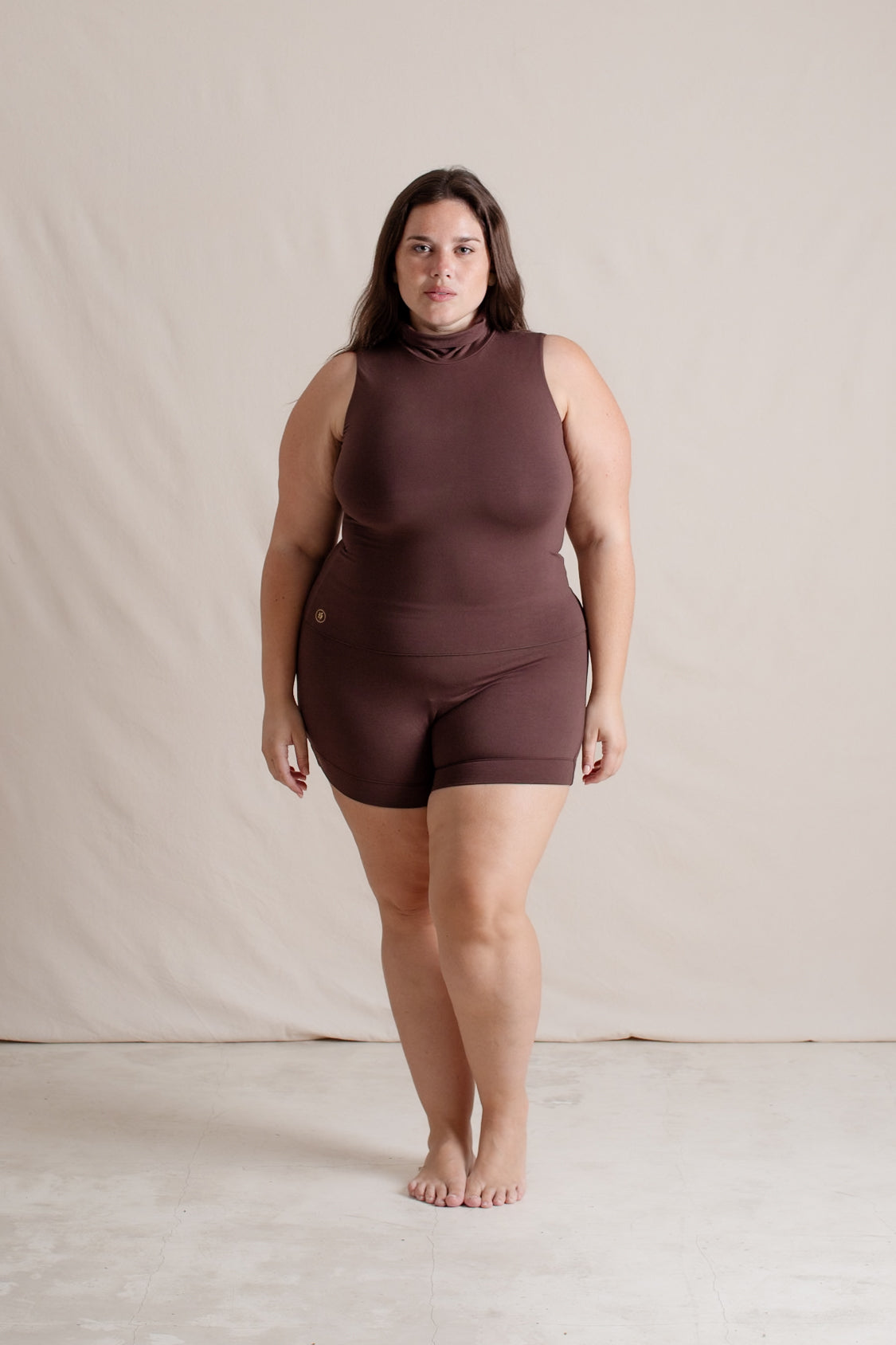 Michelle is wearing 2XL/3XL. Bust: 115cm (45.3”), Waist: 93 (36.6”), Hips: 123cm (48.4”), Height: 168cm (5.5”) | Size XXL/3XL