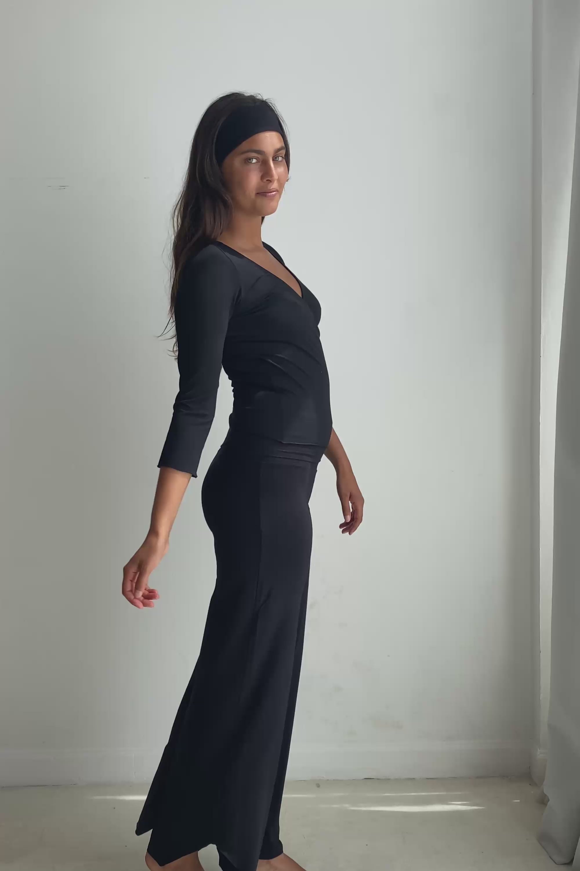 Haley is wearing size XS/S. Bust 87cm (34.25”), Waist 63cm (24.8”), Hips 92cm (36.22”), Height 172cm (5.6”)