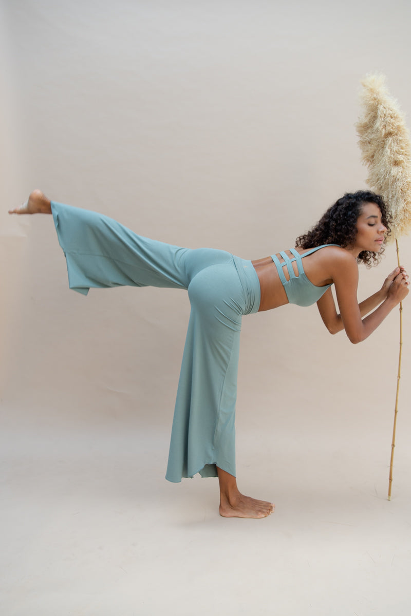 Black Layla Flared Yoga Pants